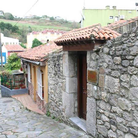 Pension Argueelles Ribadesella Buitenkant foto